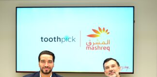 Mashreq partners with Toothpick to launch UAE’s first digital loan solution for healthcare services Sary Azakir, Co-founder and Chief Growth Officer, Toothpick and Fernando Morillo, Group Head of Retail Banking, Mashreq